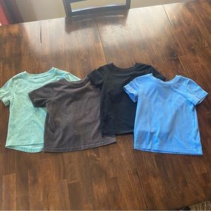 Set of 4 Toddler Boys 2T Short Sleeved T Shirts Cat and Jack, Garanimals